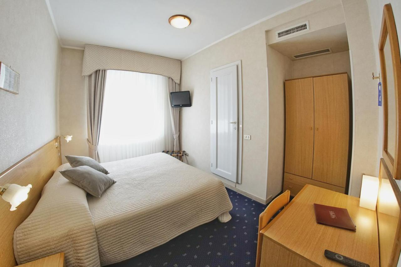 Hotel Le Torrette Galbiate エクステリア 写真